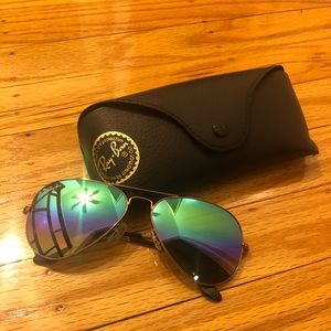 Gently used ray ban sunglasses